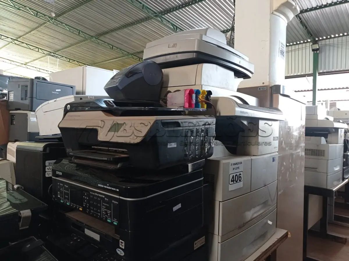 LOTE 406 - 10 IMPRESSORAS MARCAS E MODELOS DIVERSOS PARA RETIRADA DE PEÇAS. (NO ESTADO) ATENÇÃO! FAZER A VISITAÇÃO ANTES DE ARREMATAR, NÃO SABEMOS SE FUNCIONA. LEILÃO NÃO TEM GARANTIA E NEM DEVOLUÇÃO, SUJEITO A POSSÍVEIS AVARIAS VISÍVEIS/OCULTAS E/OU AUSÊNCIA DE COMPONENTES.