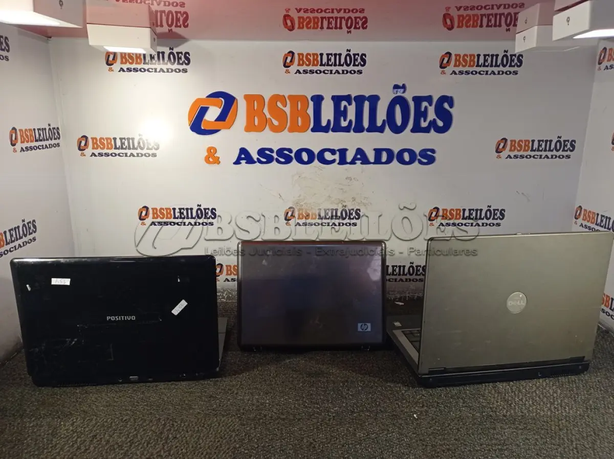 LOTE 364 - 03 NOTEBOOK’S MARCAS E MODELOS DIVERSOS PARA RETIRADA DE PEÇAS. (NO ESTADO) ATENÇÃO! FAZER A VISITAÇÃO ANTES DE ARREMATAR, NÃO SABEMOS SE FUNCIONA. LEILÃO NÃO TEM GARANTIA E NEM DEVOLUÇÃO, SUJEITO A POSSÍVEIS AVARIAS VISÍVEIS/OCULTAS E/OU AUSÊNCIA DE COMPONENTES.
