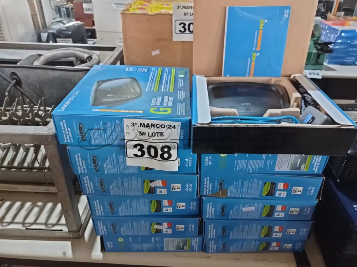 LOTE 308 - 12 ROTEADORES CISCO WRT54G2. (NO ESTADO) ATENÇÃO! FAZER A VISITAÇÃO ANTES DE ARREMATAR, NÃO SABEMOS SE FUNCIONA. LEILÃO NÃO TEM GARANTIA E NEM DEVOLUÇÃO, SUJEITO A POSSÍVEIS AVARIAS VISÍVEIS/OCULTAS E/OU AUSÊNCIA DE COMPONENTES.