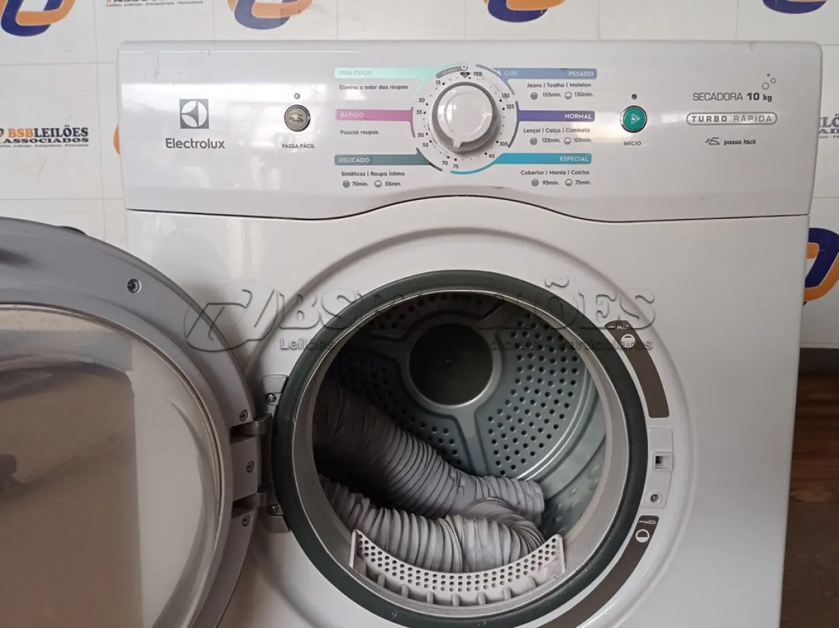 LOTE 012 - 01 SECADORA DE ROUPAS 10KG ELETROLUX 220V MODELO:ST10. (CLOSTHES DRYER) (NO ESTADO) AV9827A