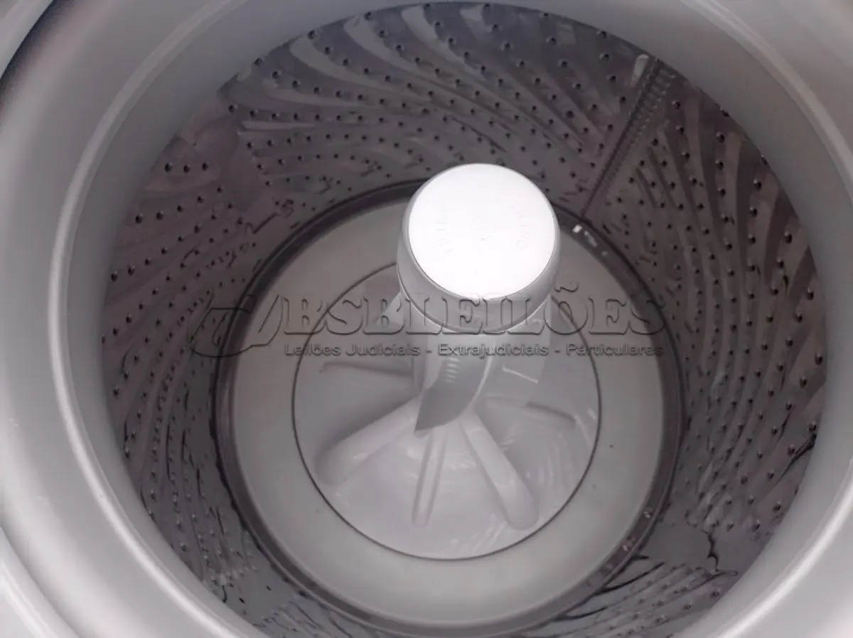 LOTE 018 - 01 MÁQUINA DE LAVAR ROUPAS 12 KG BRASTEMP 220V   BWR12ABBNA20. (WASHER MACHINE) (NO ESTADO) BF8508R