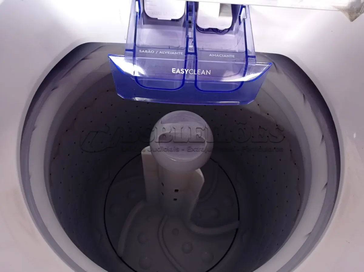 LOTE 040 - 01 MÁQUINA DE LAVAR ROUPAS 15KG ELECTROLUX 220V MODELO: LE515 (WASHER MACHINE) (NO ESTADO) BF8677X