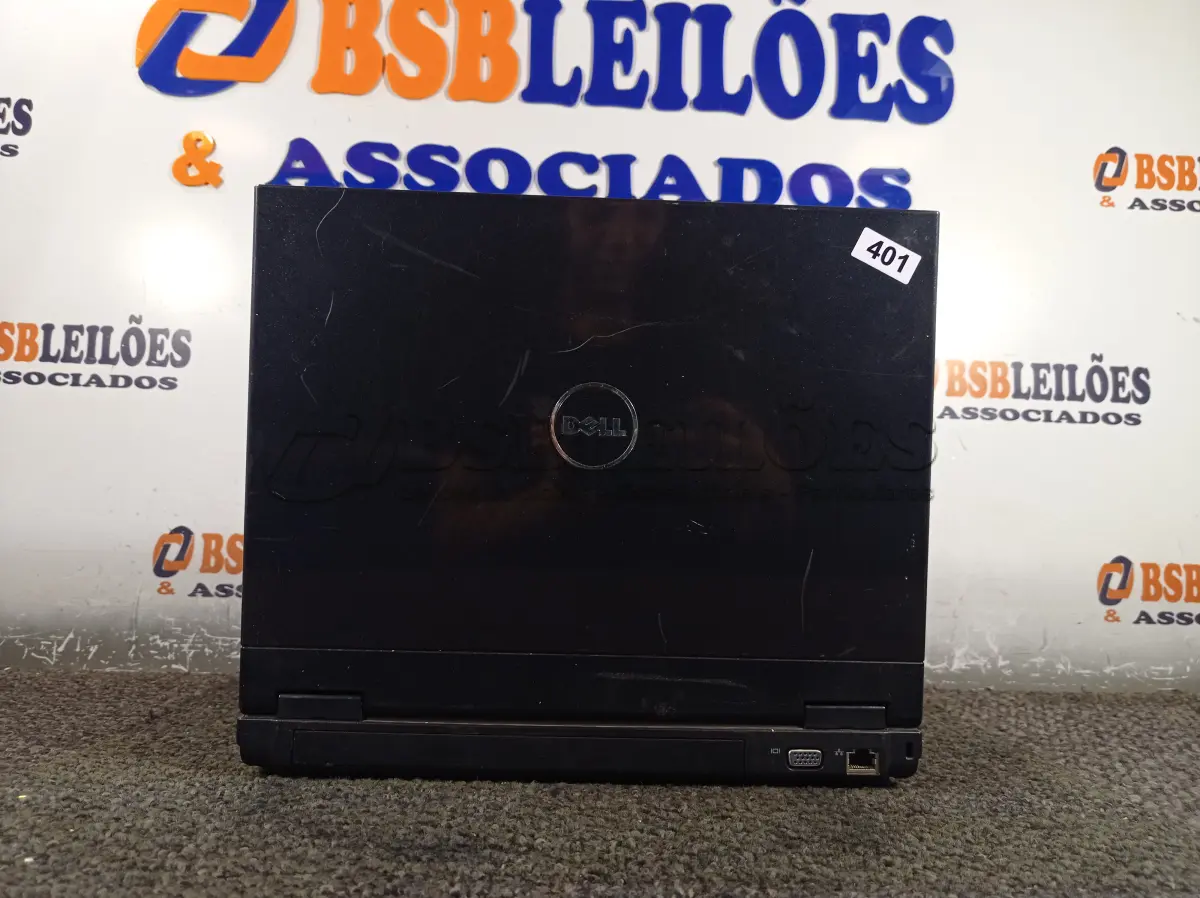 LOTE 025 - 01 NOTEBOOK MARCA DELL. (NO ESTADO) ATENÇÃO! FAZER A VISITAÇÃO ANTES DE ARREMATAR, NÃO SABEMOS SE FUNCIONA. LEILÃO NÃO TEM GARANTIA E NEM DEVOLUÇÃO, SUJEITO A POSSÍVEIS AVARIAS VISÍVEIS/OCULTAS E/OU AUSÊNCIA DE COMPONENTES.