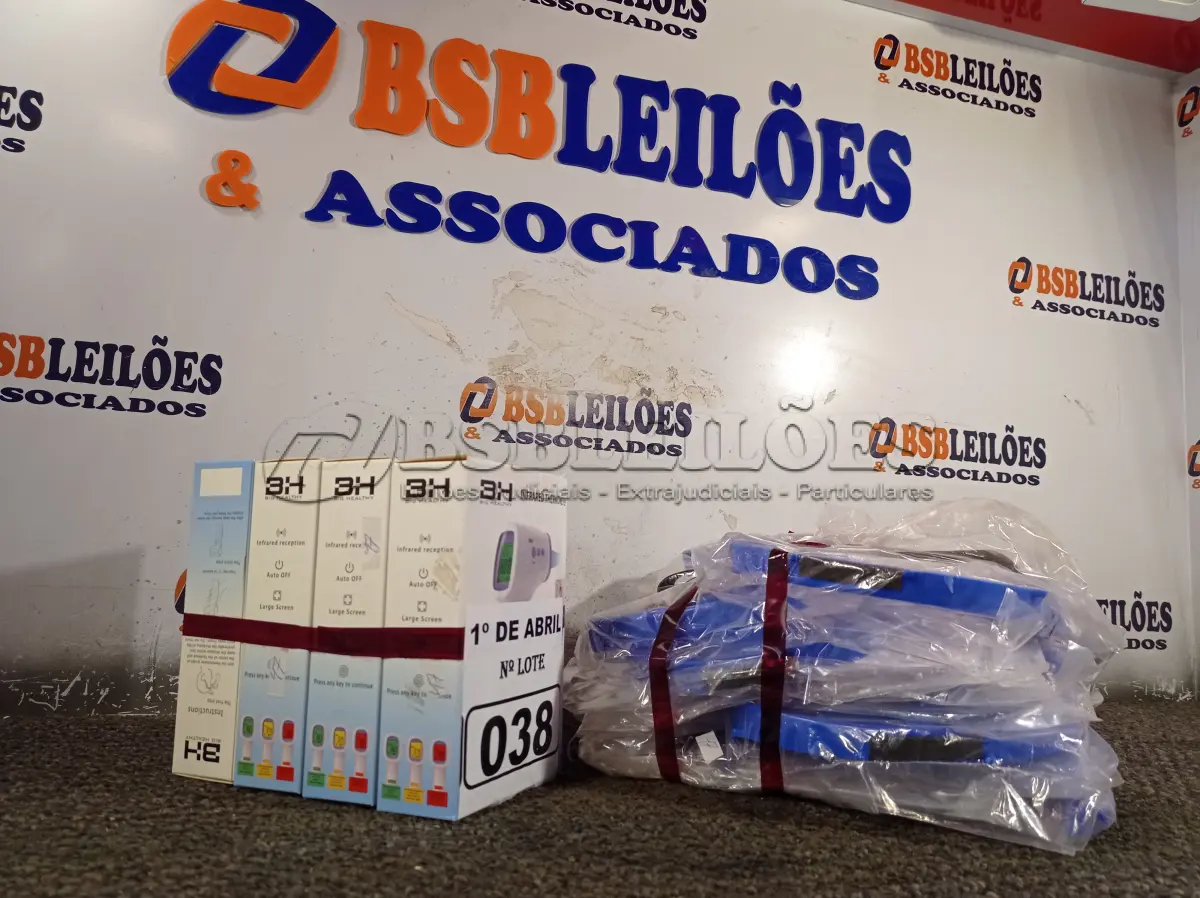 LOTE 038 - 10 MÁSCARAS DE PROTEÇÃO E 04 TERMÔMETROS DIGITAIS. (NO ESTADO) ATENÇÃO! FAZER A VISITAÇÃO ANTES DE ARREMATAR, NÃO SABEMOS SE FUNCIONA. LEILÃO NÃO TEM GARANTIA E NEM DEVOLUÇÃO, SUJEITO A POSSÍVEIS AVARIAS VISÍVEIS/OCULTAS E/OU AUSÊNCIA DE COMPONENTES.