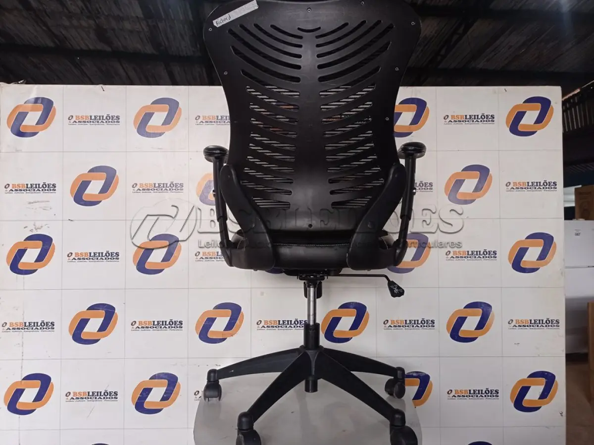 LOTE 069 - 01 CADEIRA PARA ESCRITÓRIO NA COR PRETA. (CHAIR OFFICE BLACK) (NO ESTADO) 0000001