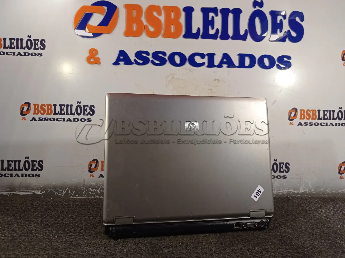 LOTE 033 - 01 NOTEBOOK MARCA HP. (NO ESTADO) ATENÇÃO! FAZER A VISITAÇÃO ANTES DE ARREMATAR, NÃO SABEMOS SE FUNCIONA. LEILÃO NÃO TEM GARANTIA E NEM DEVOLUÇÃO, SUJEITO A POSSÍVEIS AVARIAS VISÍVEIS/OCULTAS E/OU AUSÊNCIA DE COMPONENTES.