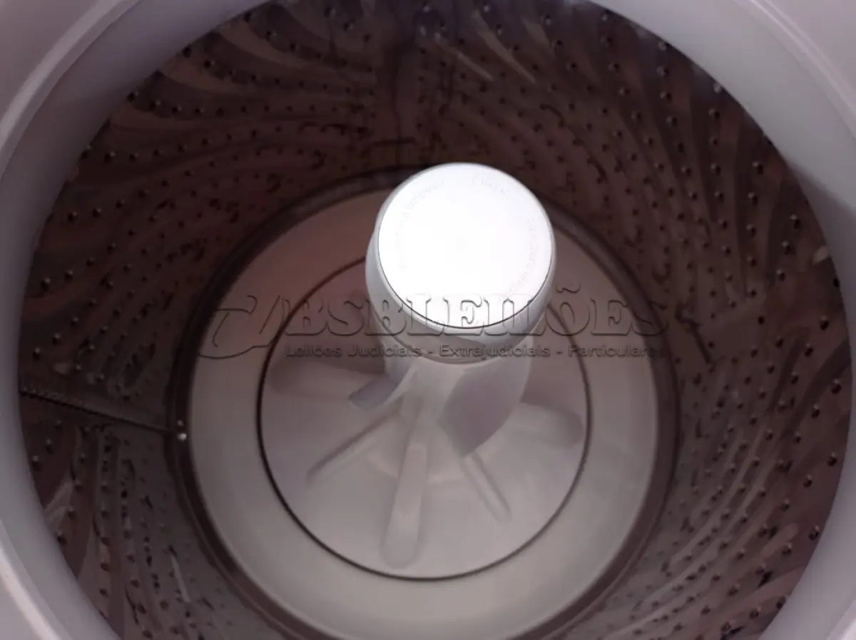 LOTE 022 - 01 MÁQUINA DE LAVAR ROUPAS 12 KG BRASTEMP 220V MODELO: DWR12ABBNA20. (WASHER MACHINE) (NO ESTADO) BF8538P
