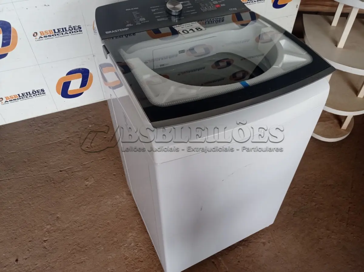 LOTE 018 - 01 MÁQUINA DE LAVAR ROUPAS 12 KG BRASTEMP 220V   BWR12ABBNA20. (WASHER MACHINE) (NO ESTADO) BF8508R