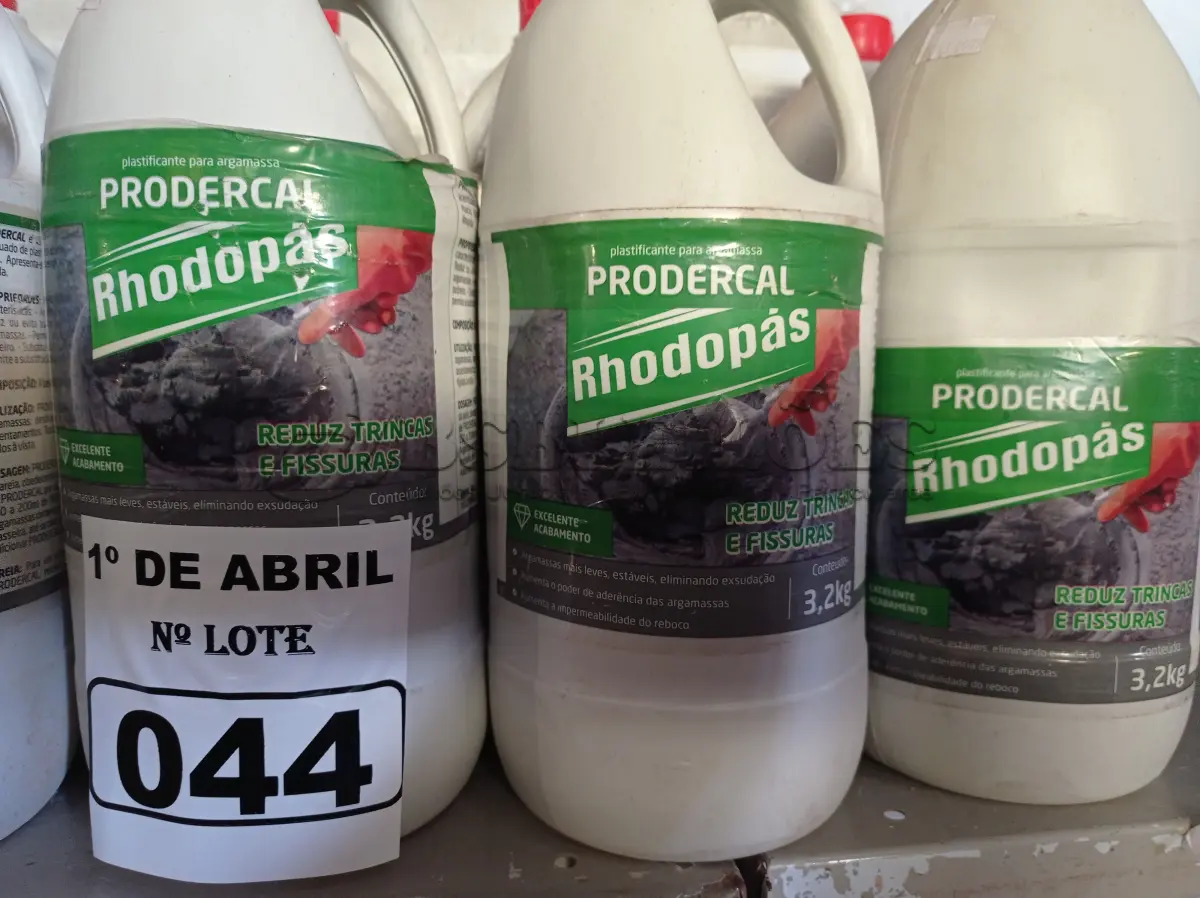 LOTE 044