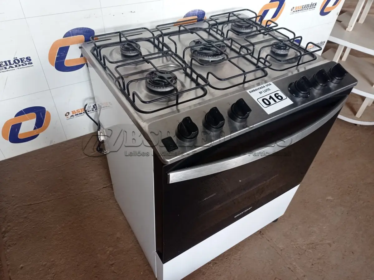 LOTE 016 - 01 FOGÃO 05 BOCAS BRASTEMP 220V (STOV 5 FLAMES) (NO ESTADO) AV9954S