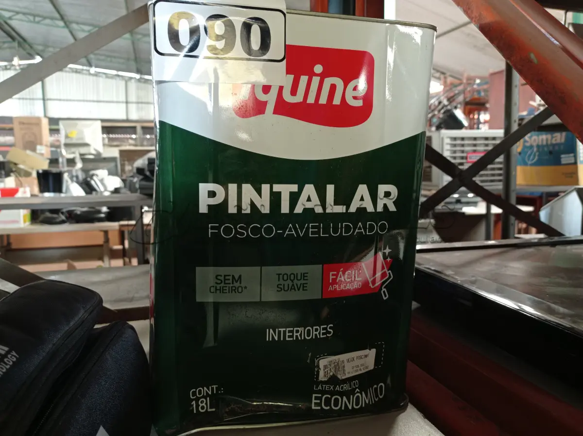 LOTE 090 - 01 LATA DE TINTA IQUINE PINTALAR 18L FOSCO AVELUDADO NA COR VERDE PISCINA. (NO ESTADO) ATENÇÃO! FAZER A VISITAÇÃO ANTES DE ARREMATAR, NÃO SABEMOS SE FUNCIONA. LEILÃO NÃO TEM GARANTIA E NEM DEVOLUÇÃO, SUJEITO A POSSÍVEIS AVARIAS VISÍVEIS/OCULTAS E/OU AUSÊNCIA DE COMPONENTES.