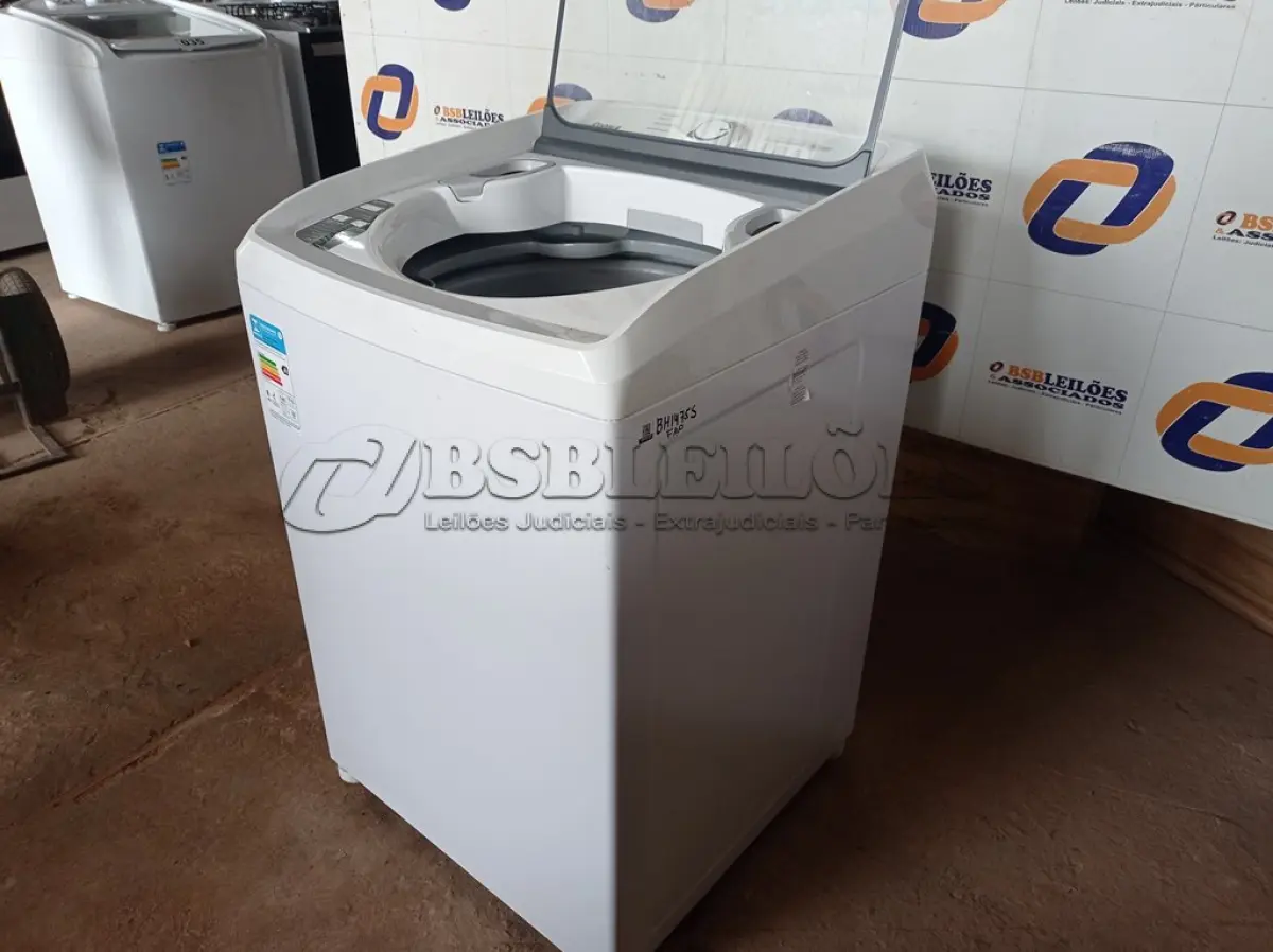 LOTE 048 - 01 MÁQUINA DE LAVAR ROUPAS 15KG CONSUL 220V MODELO: CWH15ABNA00. (WASHER MACHINE) (NO ESTADO) BH1475S