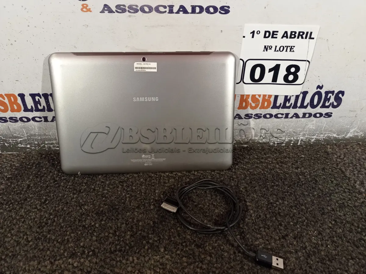 LOTE 018 - 01 TABLET SAMSUNG TAB2 TELA DE 10” COM CABO. (NO ESTADO) ATENÇÃO! FAZER A VISITAÇÃO ANTES DE ARREMATAR, NÃO SABEMOS SE FUNCIONA. LEILÃO NÃO TEM GARANTIA E NEM DEVOLUÇÃO, SUJEITO A POSSÍVEIS AVARIAS VISÍVEIS/OCULTAS E/OU AUSÊNCIA DE COMPONENTES.
