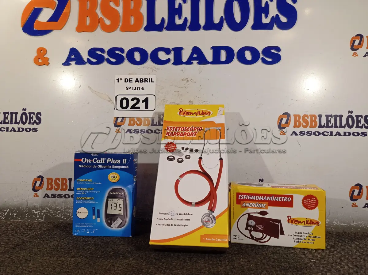 LOTE 021 - 01 ESFIGMOMANÔMETRO ANEROIDE, 01 ESTETOSCÓPIO E 01 MEDIDOR DE GLICEMIA.  (NO ESTADO) ATENÇÃO! FAZER A VISITAÇÃO ANTES DE ARREMATAR, NÃO SABEMOS SE FUNCIONA. LEILÃO NÃO TEM GARANTIA E NEM DEVOLUÇÃO, SUJEITO A POSSÍVEIS AVARIAS VISÍVEIS/OCULTAS E/OU AUSÊNCIA DE COMPONENTES.