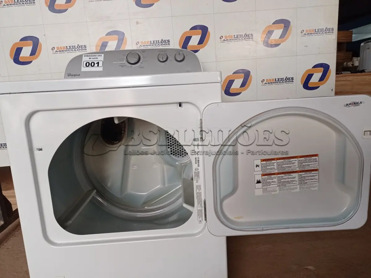 LOTE 001 - 01 SECADORA DE ROUPAS WHIRLPOOL MODELO: WGD4800BQO. (CLOSTHES DRYER) (NO ESTADO) AV9319