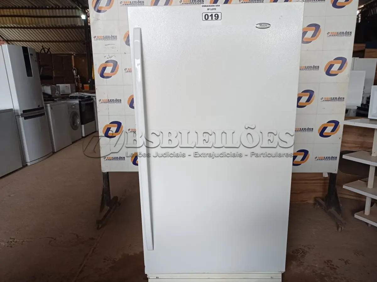 LOTE 019 - 01 FREEZER WHIRLPOOL IMPORTADO MODELO: EV250NXRQ04.  (NO ESTADO) BF8518V