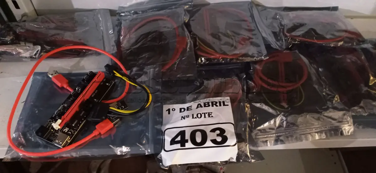 LOTE 403 - 01 LOTE COM VÁRIAS PLACAS PCI USB. (NO ESTADO) ATENÇÃO! FAZER A VISITAÇÃO ANTES DE ARREMATAR, NÃO SABEMOS SE FUNCIONA. LEILÃO NÃO TEM GARANTIA E NEM DEVOLUÇÃO, SUJEITO A POSSÍVEIS AVARIAS VISÍVEIS/OCULTAS E/OU AUSÊNCIA DE COMPONENTES.