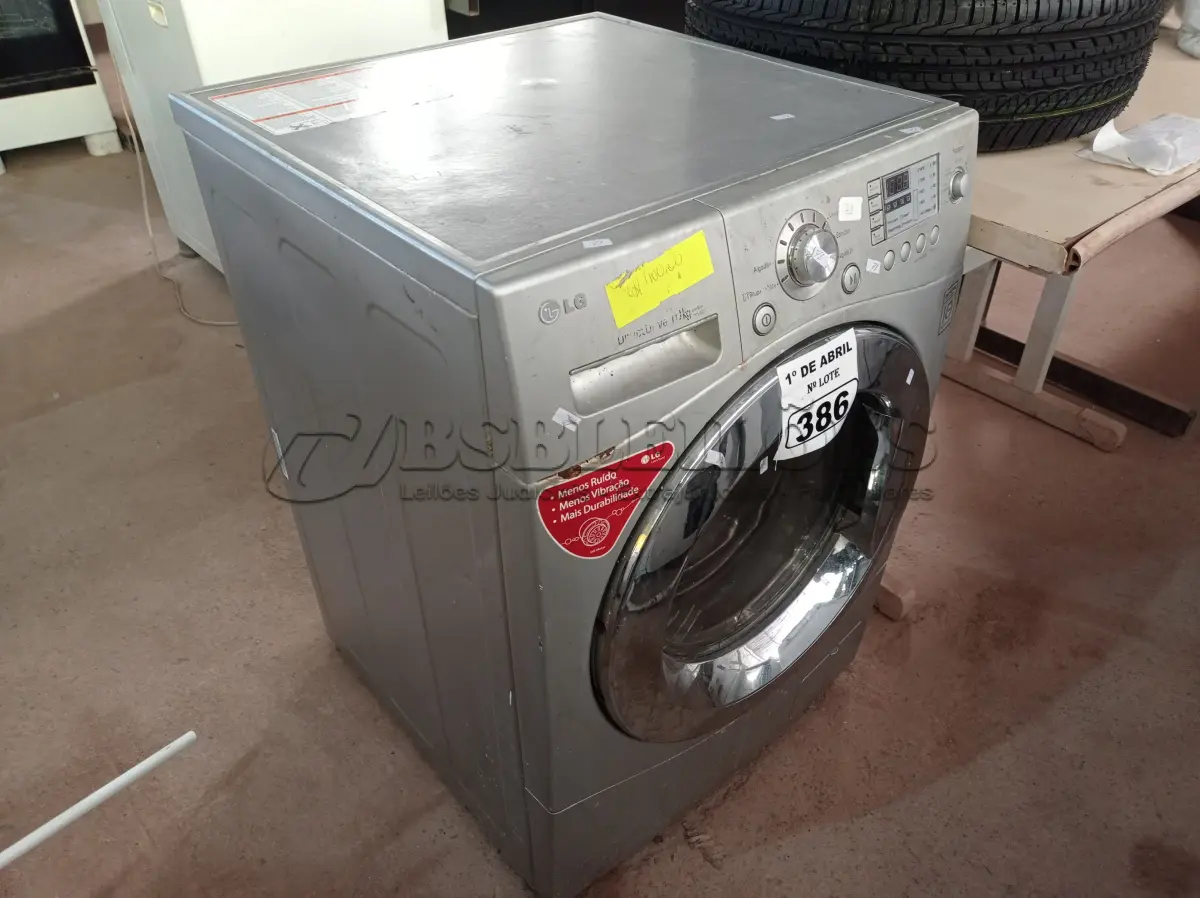 LOTE 386 - 01 LAVADORA LG 10KG. (NO ESTADO) ATENÇÃO! FAZER A VISITAÇÃO ANTES DE ARREMATAR, NÃO SABEMOS SE FUNCIONA. LEILÃO NÃO TEM GARANTIA E NEM DEVOLUÇÃO, SUJEITO A POSSÍVEIS AVARIAS VISÍVEIS/OCULTAS E/OU AUSÊNCIA DE COMPONENTES.