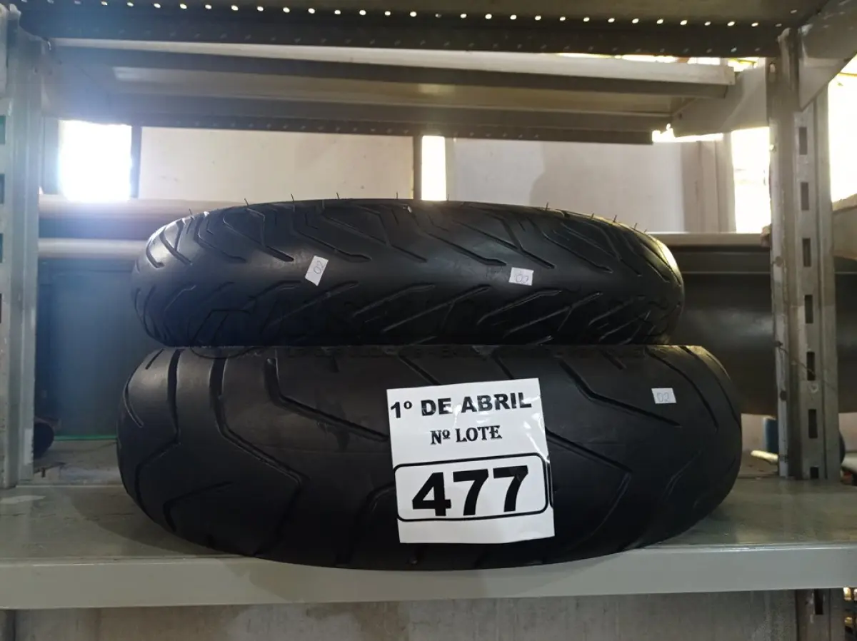 LOTE 477 - 02 PNEUS DE MOTO USADOS 130/70/16 E 150/70/17. (NO ESTADO) ATENÇÃO! FAZER A VISITAÇÃO ANTES DE ARREMATAR, NÃO SABEMOS SE FUNCIONA. LEILÃO NÃO TEM GARANTIA E NEM DEVOLUÇÃO, SUJEITO A POSSÍVEIS AVARIAS VISÍVEIS/OCULTAS E/OU AUSÊNCIA DE COMPONENTES.