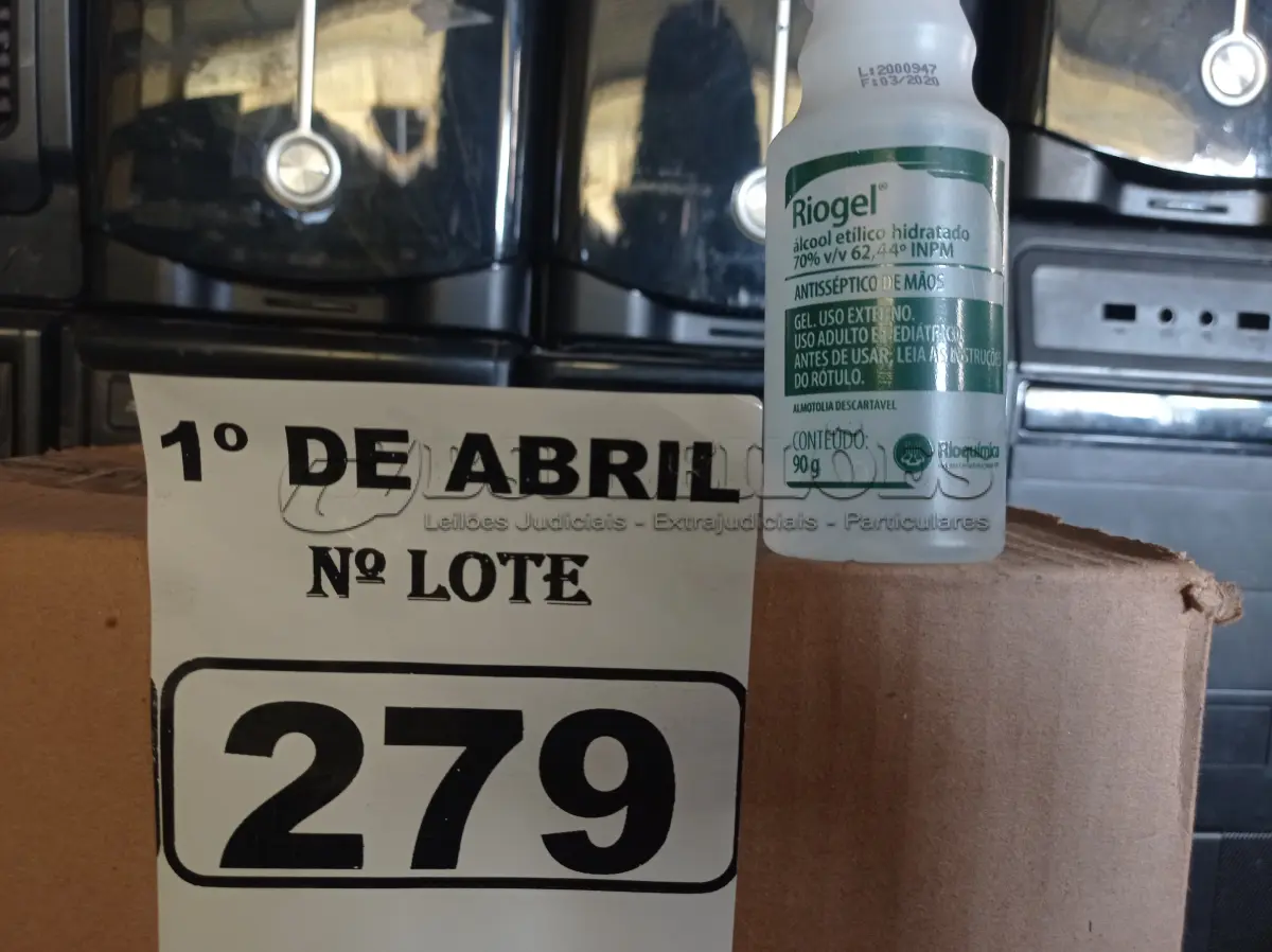 LOTE 279 - 02 CAIXAS COM BISNAGAS DE ÁLCOOL EM GEL 90G. (NO ESTADO) ATENÇÃO! FAZER A VISITAÇÃO ANTES DE ARREMATAR, NÃO SABEMOS SE FUNCIONA. LEILÃO NÃO TEM GARANTIA E NEM DEVOLUÇÃO, SUJEITO A POSSÍVEIS AVARIAS VISÍVEIS/OCULTAS E/OU AUSÊNCIA DE COMPONENTES.