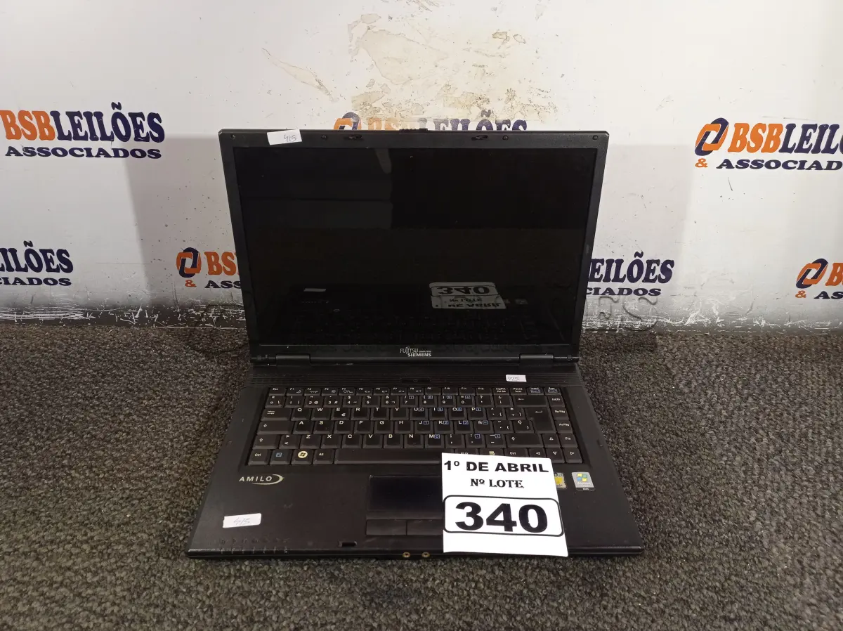 LOTE 340 - 01 NOTEBOOK MARCA FUJITSU. (NO ESTADO) ATENÇÃO! FAZER A VISITAÇÃO ANTES DE ARREMATAR, NÃO SABEMOS SE FUNCIONA. LEILÃO NÃO TEM GARANTIA E NEM DEVOLUÇÃO, SUJEITO A POSSÍVEIS AVARIAS VISÍVEIS/OCULTAS E/OU AUSÊNCIA DE COMPONENTES.