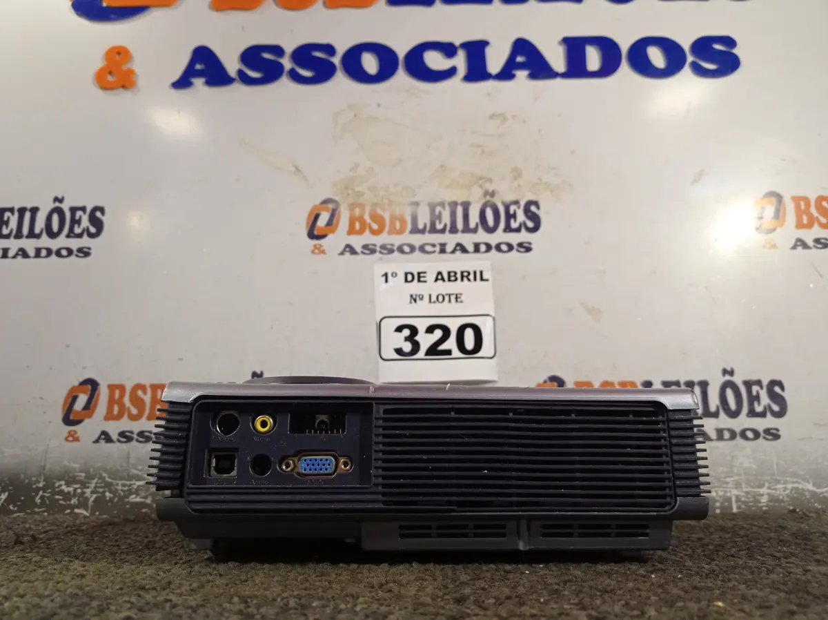 LOTE 320