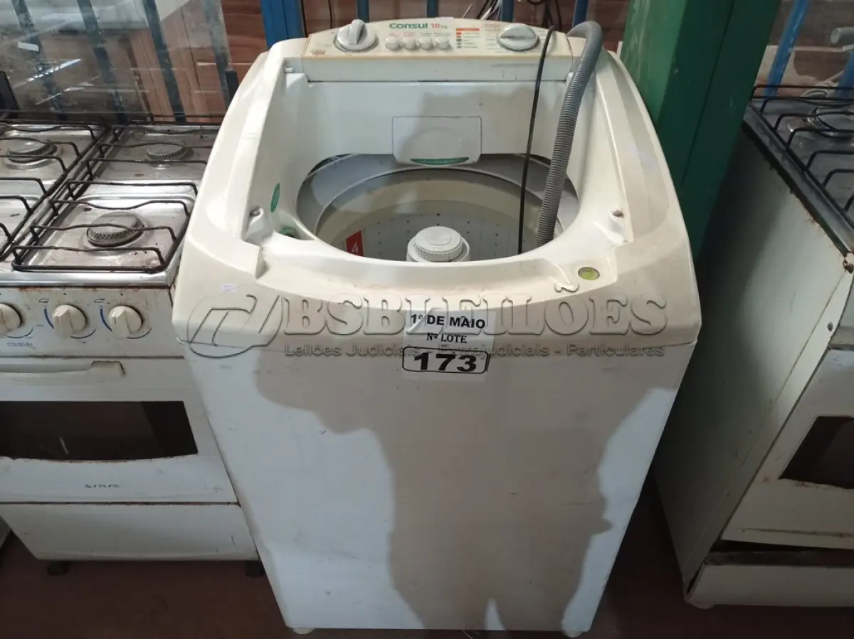 LOTE 173 - 01 MÁQUINA DE LAVAR MARCA CÔNSUL 10KG COM AVARIAS. (NO ESTADO) ATENÇÃO! FAZER A VISITAÇÃO ANTES DE ARREMATAR, NÃO SABEMOS SE FUNCIONA. LEILÃO NÃO TEM GARANTIA E NEM DEVOLUÇÃO, SUJEITO A POSSÍVEIS AVARIAS VISÍVEIS/OCULTAS E/OU AUSÊNCIA DE COMPONENTES.