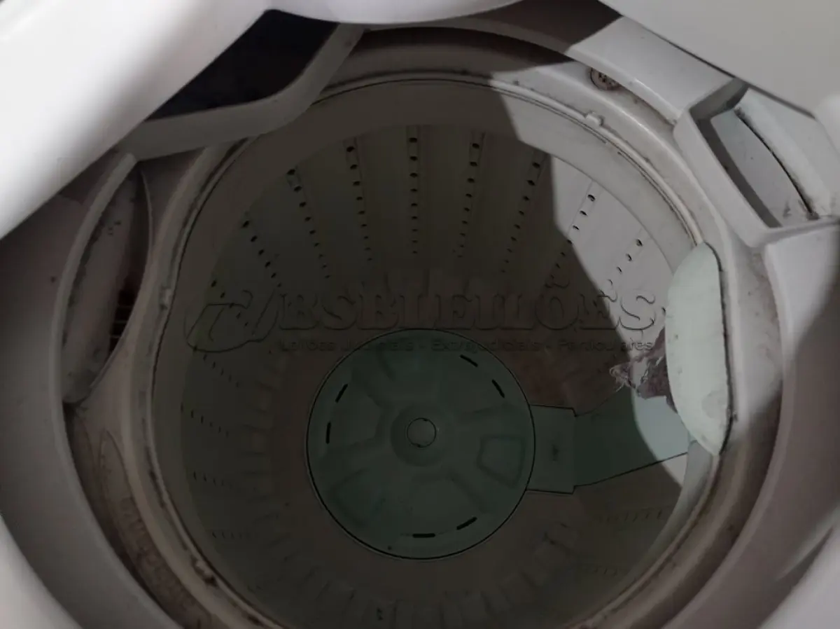 LOTE 141 - 01 LAVADORA SUPER JATO 5KG ELETRÔNICA MARCA CÔNSUL 220V. (NO ESTADO) ATENÇÃO! FAZER A VISITAÇÃO ANTES DE ARREMATAR, NÃO SABEMOS SE FUNCIONA. LEILÃO NÃO TEM GARANTIA E NEM DEVOLUÇÃO, SUJEITO A POSSÍVEIS AVARIAS VISÍVEIS/OCULTAS E/OU AUSÊNCIA DE COMPONENTES.