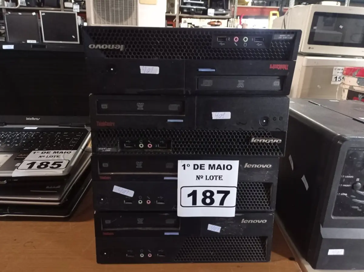 LOTE 187 - 04 CPU’S MARCAS LENOVO. (NO ESTADO) ATENÇÃO! FAZER A VISITAÇÃO ANTES DE ARREMATAR, NÃO SABEMOS SE FUNCIONA. LEILÃO NÃO TEM GARANTIA E NEM DEVOLUÇÃO, SUJEITO A POSSÍVEIS AVARIAS VISÍVEIS/OCULTAS E/OU AUSÊNCIA DE COMPONENTES.