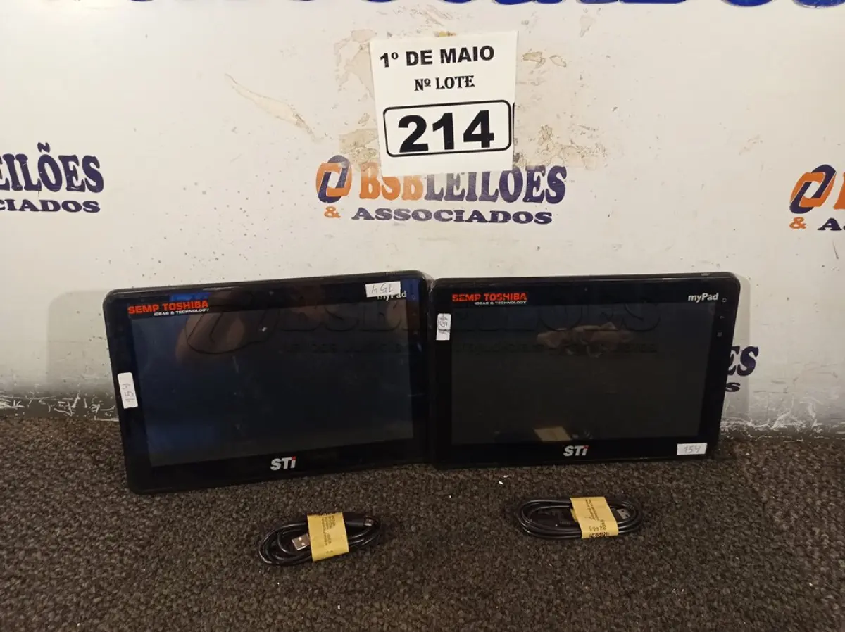 LOTE 214 - 02 TABLETS MARCAS E MODELOS DIVERSOS. (NO ESTADO) ATENÇÃO! FAZER A VISITAÇÃO ANTES DE ARREMATAR, NÃO SABEMOS SE FUNCIONA. LEILÃO NÃO TEM GARANTIA E NEM DEVOLUÇÃO, SUJEITO A POSSÍVEIS AVARIAS VISÍVEIS/OCULTAS E/OU AUSÊNCIA DE COMPONENTES.