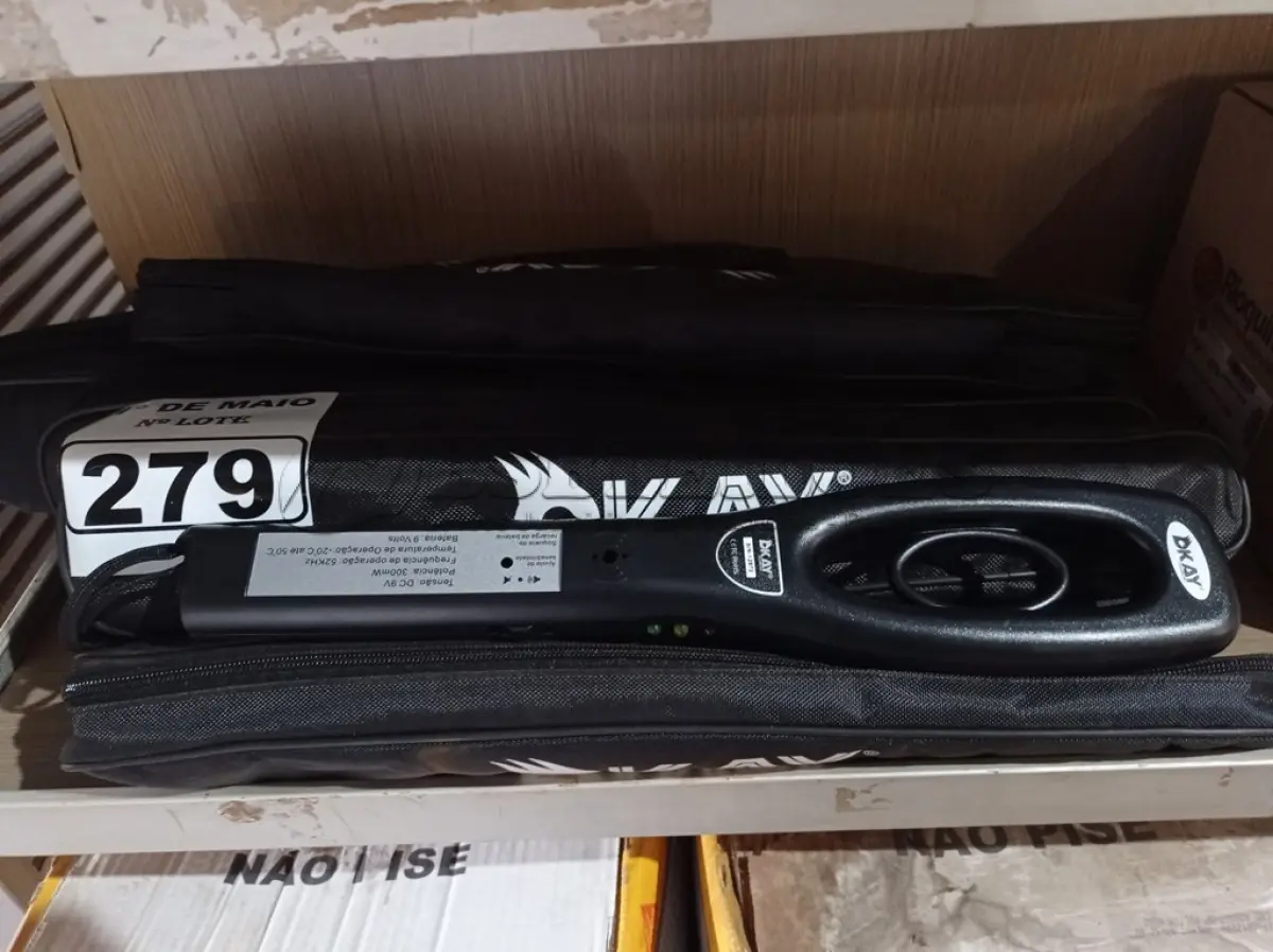 LOTE 279