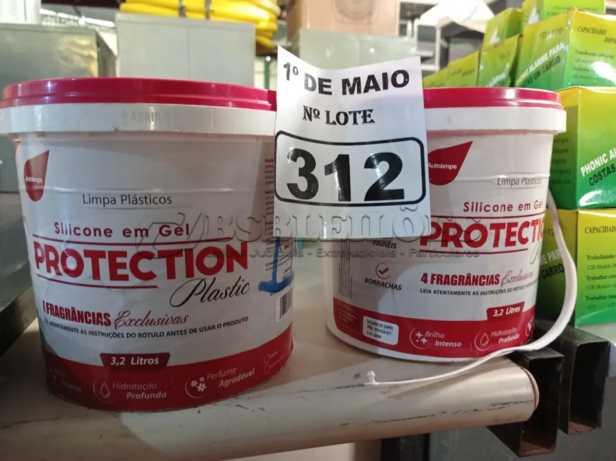 LOTE 312 - 02 BALDES DE SILICONE EM GEL 3.2L (NO ESTADO) ATENÇÃO! FAZER A VISITAÇÃO ANTES DE ARREMATAR, NÃO SABEMOS SE FUNCIONA. LEILÃO NÃO TEM GARANTIA E NEM DEVOLUÇÃO, SUJEITO A POSSÍVEIS AVARIAS VISÍVEIS/OCULTAS E/OU AUSÊNCIA DE COMPONENTES.