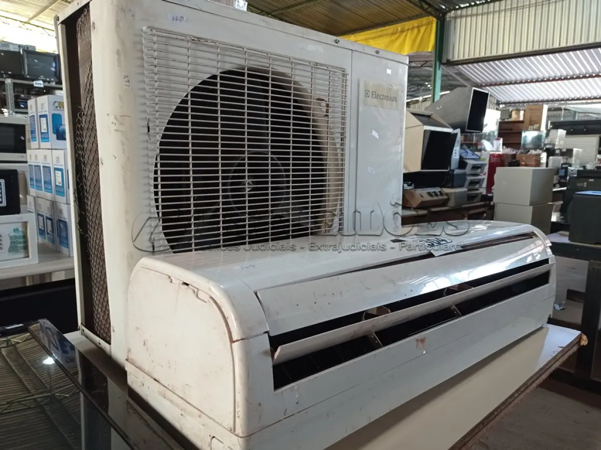 LOTE 304