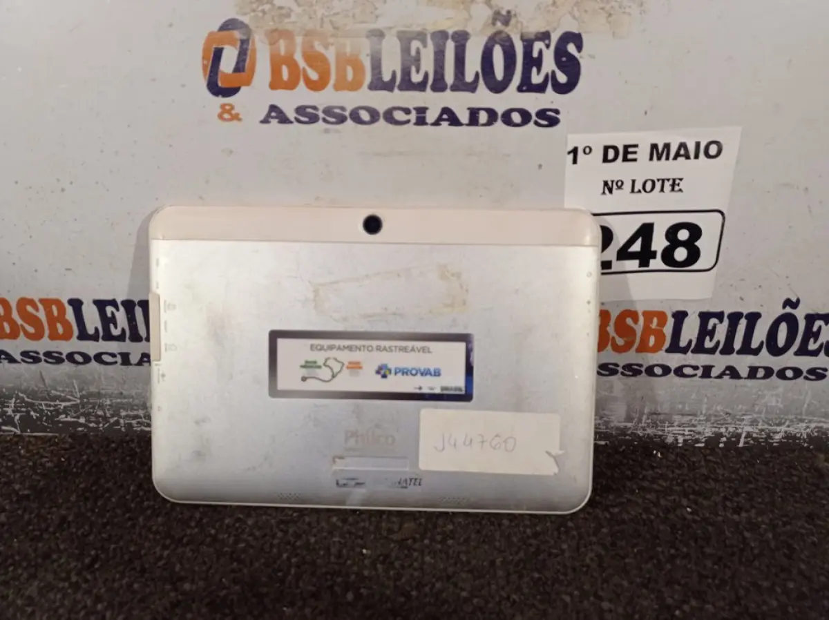 01 TABLET MARCA PHILCO. (NO ESTADO) ATENÇÃO! FAZER A VISITAÇÃO ANTES DE ARREMATAR, NÃO SABEMOS SE FUNCIONA. LEILÃO NÃO TEM GARANTIA E NEM DEVOLUÇÃO, SUJEITO A POSSÍVEIS AVARIAS VISÍVEIS/OCULTAS E/OU AUSÊNCIA DE COMPONENTES.