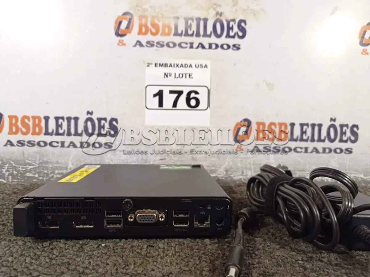 LOTE 176 - 01 CPU SEM MEMÓRIA E SEM HD COM CARREGADOR MARCA HP. (NO ESTADO) BD1773J