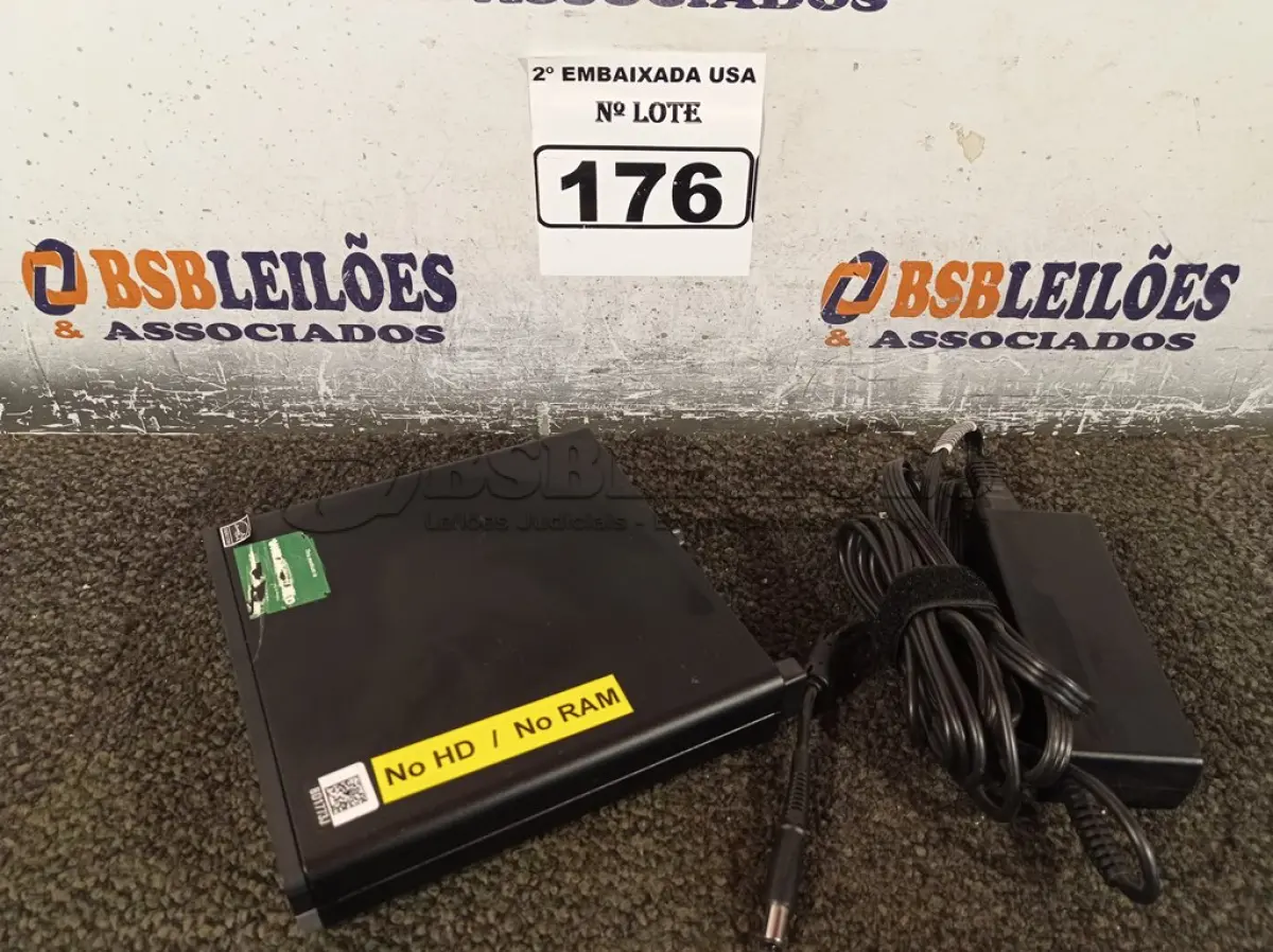 LOTE 176 - 01 CPU SEM MEMÓRIA E SEM HD COM CARREGADOR MARCA HP. (NO ESTADO) BD1773J