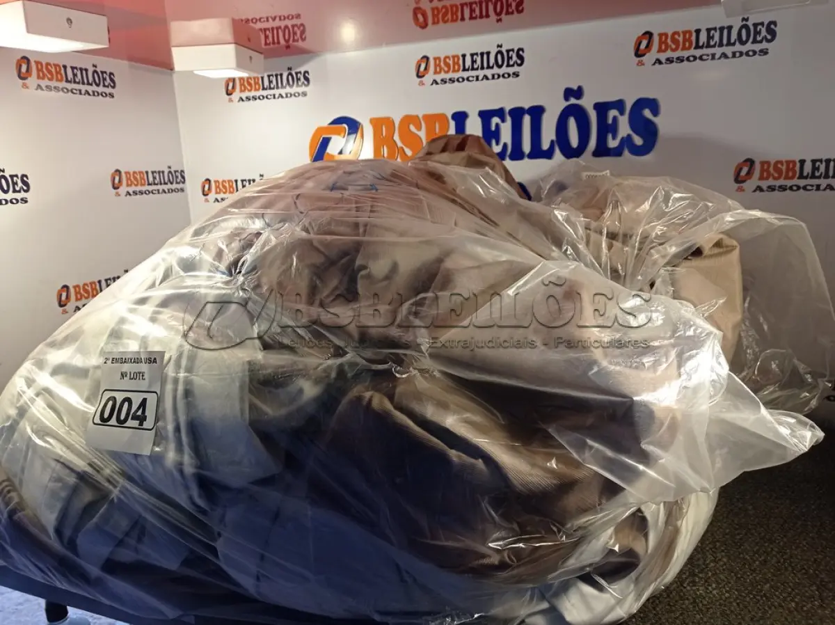 LOTE 004 - 01 SACO DE CORTINAS. (SACK WITH CURTAINS). (NO ESTADO) 0000007