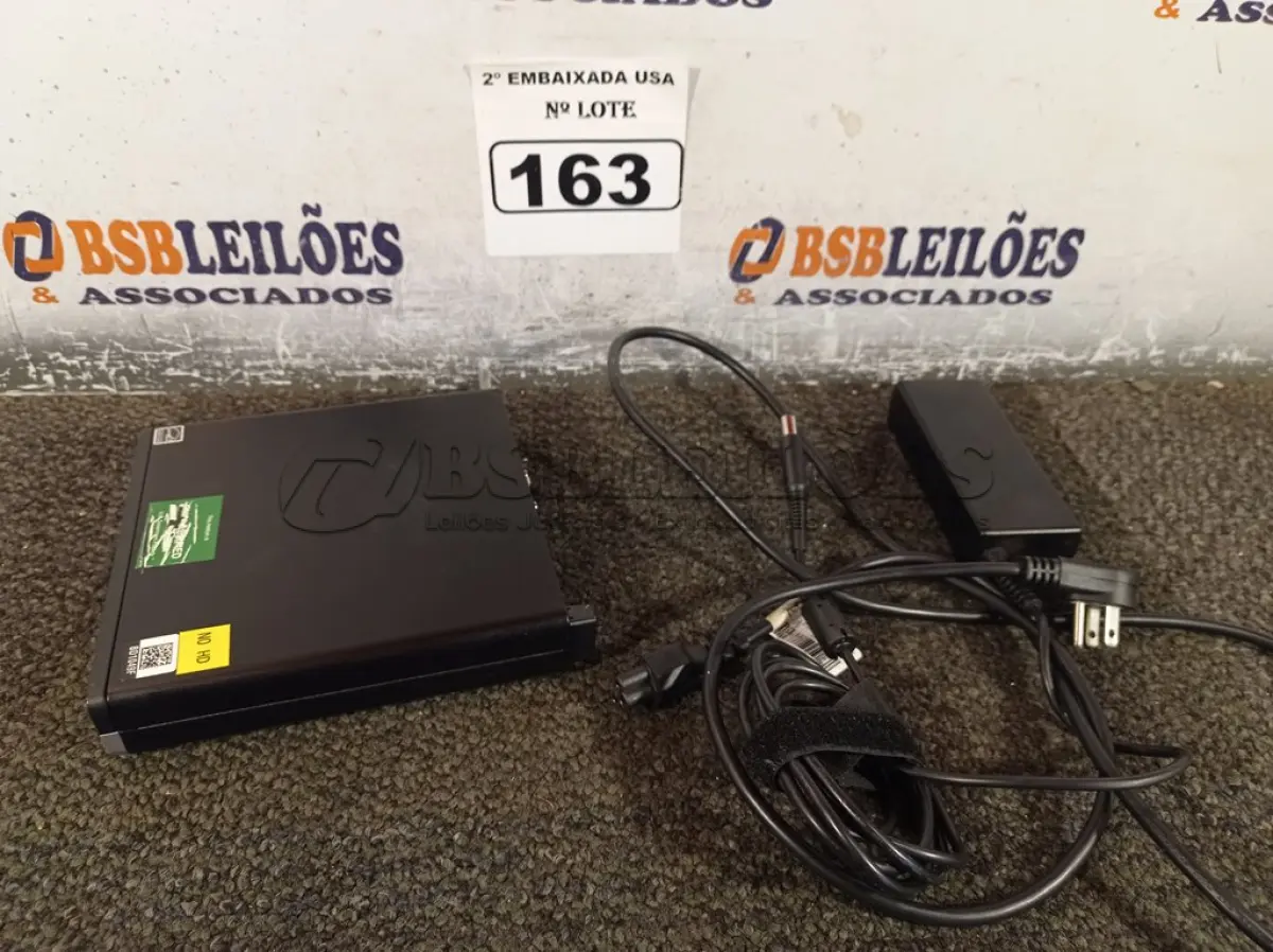 LOTE 163 - 01 CPU COM MEMÓRIA DE 16GB E SEM HD COM CARREGADOR MARCA HP. (NO ESTADO) BD1049F