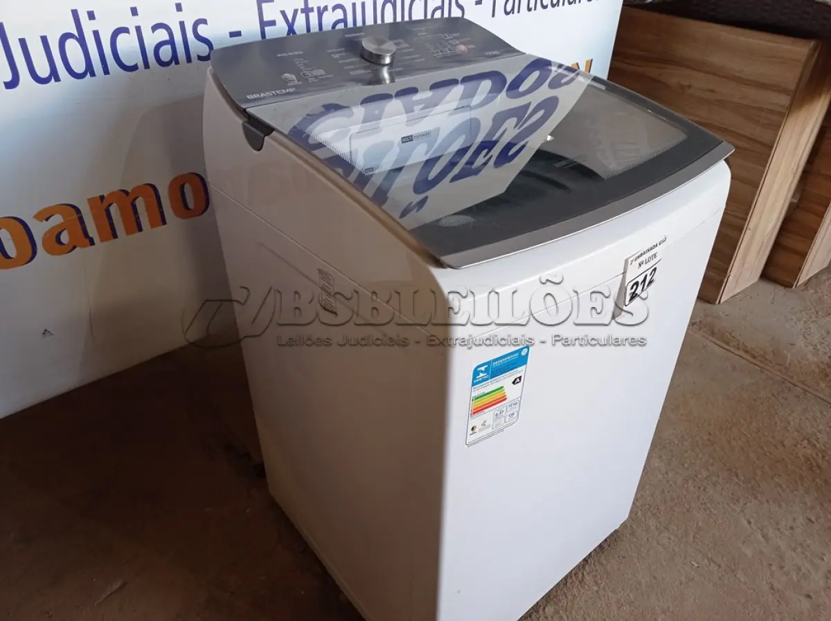 LOTE 212 - 01 MÁQUINA DE LAVAR ROUPAS 15KG MARCA BRASTEMP 220V. (WASHER MACHINE) (NO ESTADO) BF8509D
