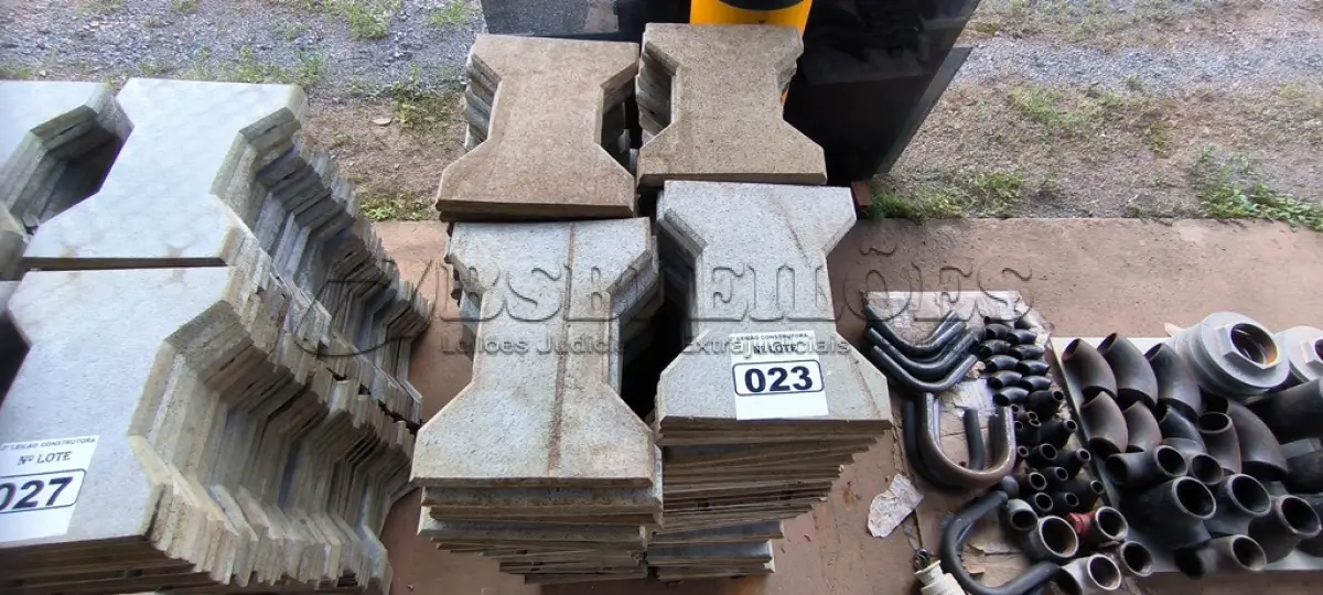 LOTE 023