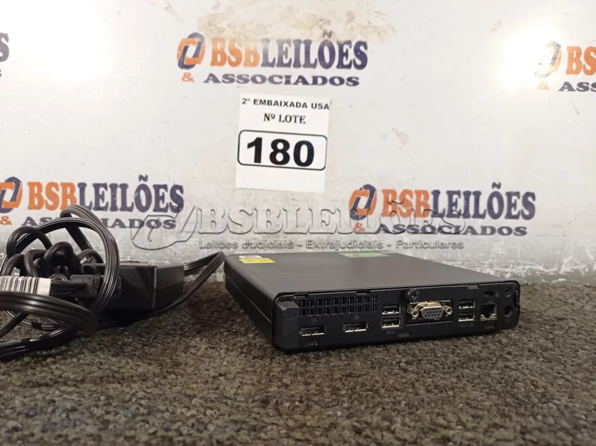 LOTE 180 - 01 CPU SEM MEMÓRIA E SEM HD COM CARREGADOR MARCA HP. (NO ESTADO) BD1774G
