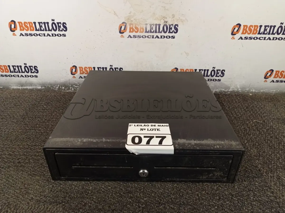 LOTE 077 - 01 GAVETA PARA CAIXA DE SUPERMERCADO. (NO ESTADO) ATENÇÃO! FAZER A VISITAÇÃO ANTES DE ARREMATAR, NÃO SABEMOS SE FUNCIONA. LEILÃO NÃO TEM GARANTIA E NEM DEVOLUÇÃO, SUJEITO A POSSÍVEIS AVARIAS VISÍVEIS/OCULTAS E/OU AUSÊNCIA DE COMPONENTES.