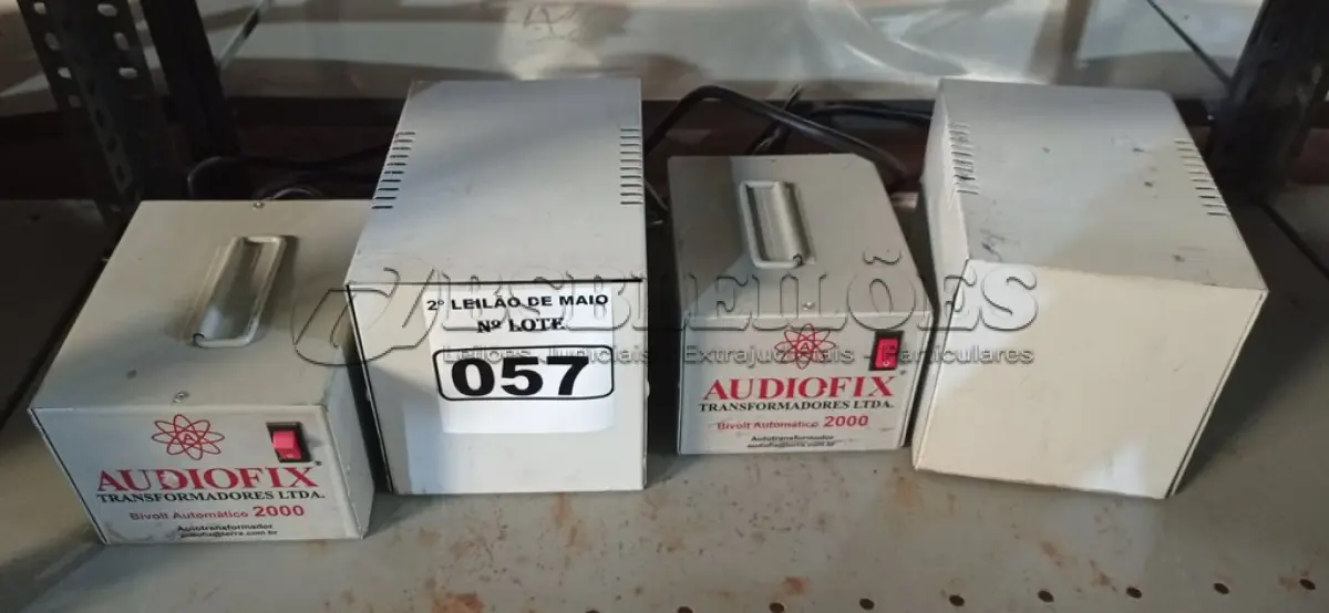 LOTE 057 - 04 AUTOTRANSFORMADORES MARCAS E MODELOS DIVERSOS. (NO ESTADO) ATENÇÃO! FAZER A VISITAÇÃO ANTES DE ARREMATAR, NÃO SABEMOS SE FUNCIONA. LEILÃO NÃO TEM GARANTIA E NEM DEVOLUÇÃO, SUJEITO A POSSÍVEIS AVARIAS VISÍVEIS/OCULTAS E/OU AUSÊNCIA DE COMPONENTES.