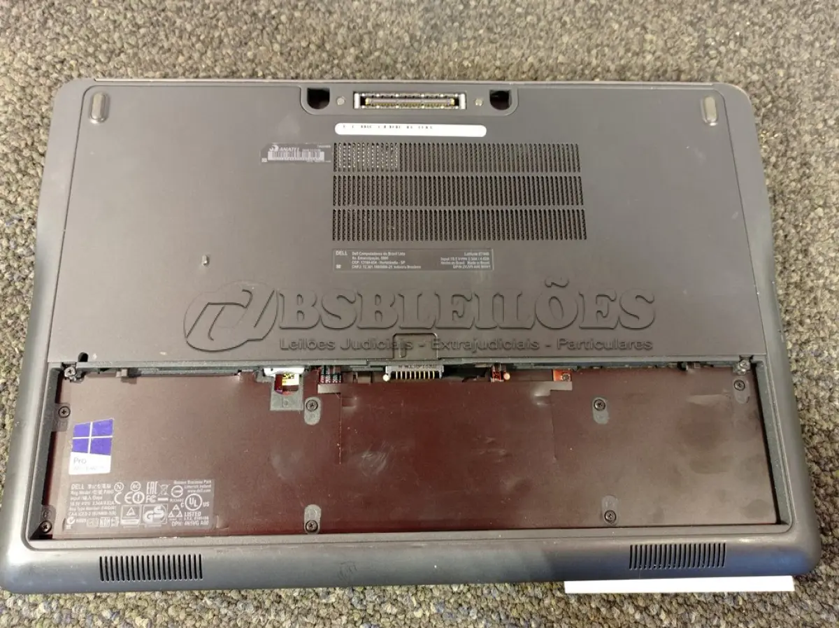 LOTE 080 - 01 NOTEBOOK MARCA DELL LATITUDE E7440. (NO ESTADO) ATENÇÃO! FAZER A VISITAÇÃO ANTES DE ARREMATAR, NÃO SABEMOS SE FUNCIONA. LEILÃO NÃO TEM GARANTIA E NEM DEVOLUÇÃO, SUJEITO A POSSÍVEIS AVARIAS VISÍVEIS/OCULTAS E/OU AUSÊNCIA DE COMPONENTES.