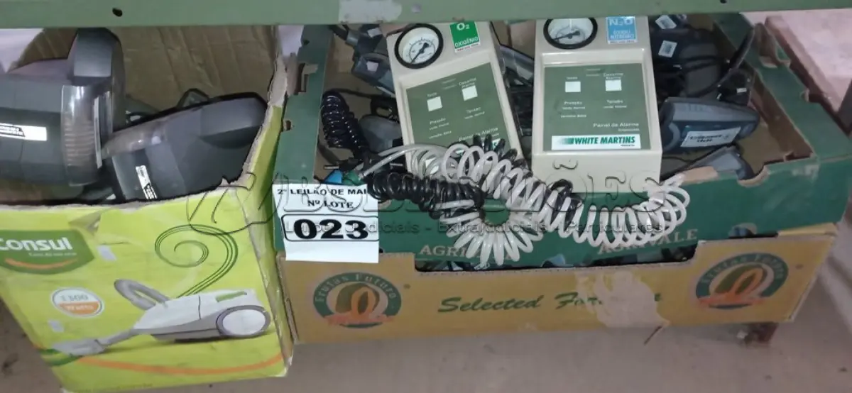 LOTE 023 - 01 LOTE COM VÁRIOS LEITORES DE CÓDIGO DE BARRAS E 02 PAINÉIS DE ALARME MARCAS E MODELOS DIVERSOS. (NO ESTADO) ATENÇÃO! FAZER A VISITAÇÃO ANTES DE ARREMATAR, NÃO SABEMOS SE FUNCIONA. LEILÃO NÃO TEM GARANTIA E NEM DEVOLUÇÃO, SUJEITO A POSSÍVEIS AVARIAS VISÍVEIS/OCULTAS E/OU AUSÊNCIA DE COMPONENTES.