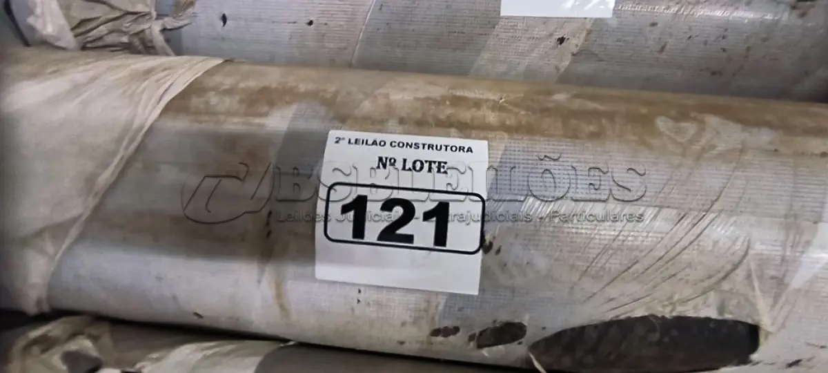 LOTE 121 - 02 ROLOS DE MANTAS REINFORCE MADE USA 3,00M X 10,00MPOLIOLEFINAS TERMOPLASTICA FLEXIVEL (NO ESTADO)
