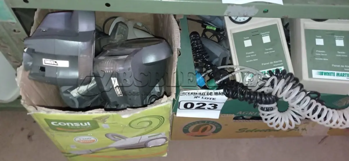 LOTE 023 - 01 LOTE COM VÁRIOS LEITORES DE CÓDIGO DE BARRAS E 02 PAINÉIS DE ALARME MARCAS E MODELOS DIVERSOS. (NO ESTADO) ATENÇÃO! FAZER A VISITAÇÃO ANTES DE ARREMATAR, NÃO SABEMOS SE FUNCIONA. LEILÃO NÃO TEM GARANTIA E NEM DEVOLUÇÃO, SUJEITO A POSSÍVEIS AVARIAS VISÍVEIS/OCULTAS E/OU AUSÊNCIA DE COMPONENTES.