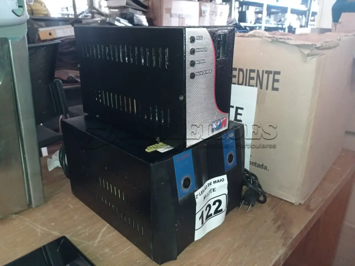 LOTE 122 - 02 ESTABILIZADORES TS SHARA 1500VA E 01 NOBREAK MARCA KVA. (NO ESTADO) ATENÇÃO! FAZER A VISITAÇÃO ANTES DE ARREMATAR, NÃO SABEMOS SE FUNCIONA. LEILÃO NÃO TEM GARANTIA E NEM DEVOLUÇÃO, SUJEITO A POSSÍVEIS AVARIAS VISÍVEIS/OCULTAS E/OU AUSÊNCIA DE COMPONENTES.