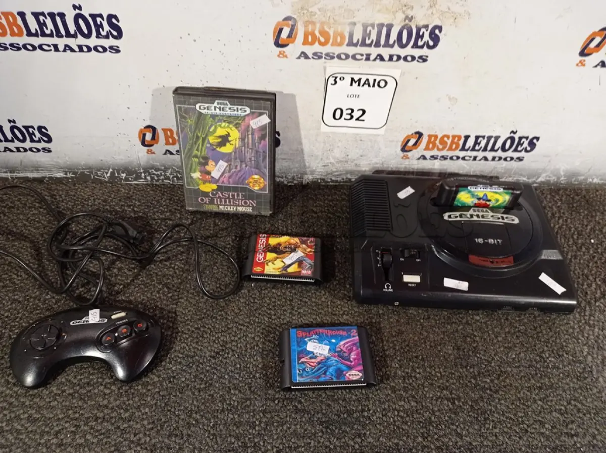 LOTE 032 - 01 CONSOLE MEGA DRIVE, 01 CONTROLE E 04 JOGOS MARCA GÊNESES. (NO ESTADO) ATENÇÃO! FAZER A VISITAÇÃO ANTES DE ARREMATAR, NÃO SABEMOS SE FUNCIONA. LEILÃO NÃO TEM GARANTIA E NEM DEVOLUÇÃO, SUJEITO A POSSÍVEIS AVARIAS VISÍVEIS/OCULTAS E/OU AUSÊNCIA DE COMPONENTES.