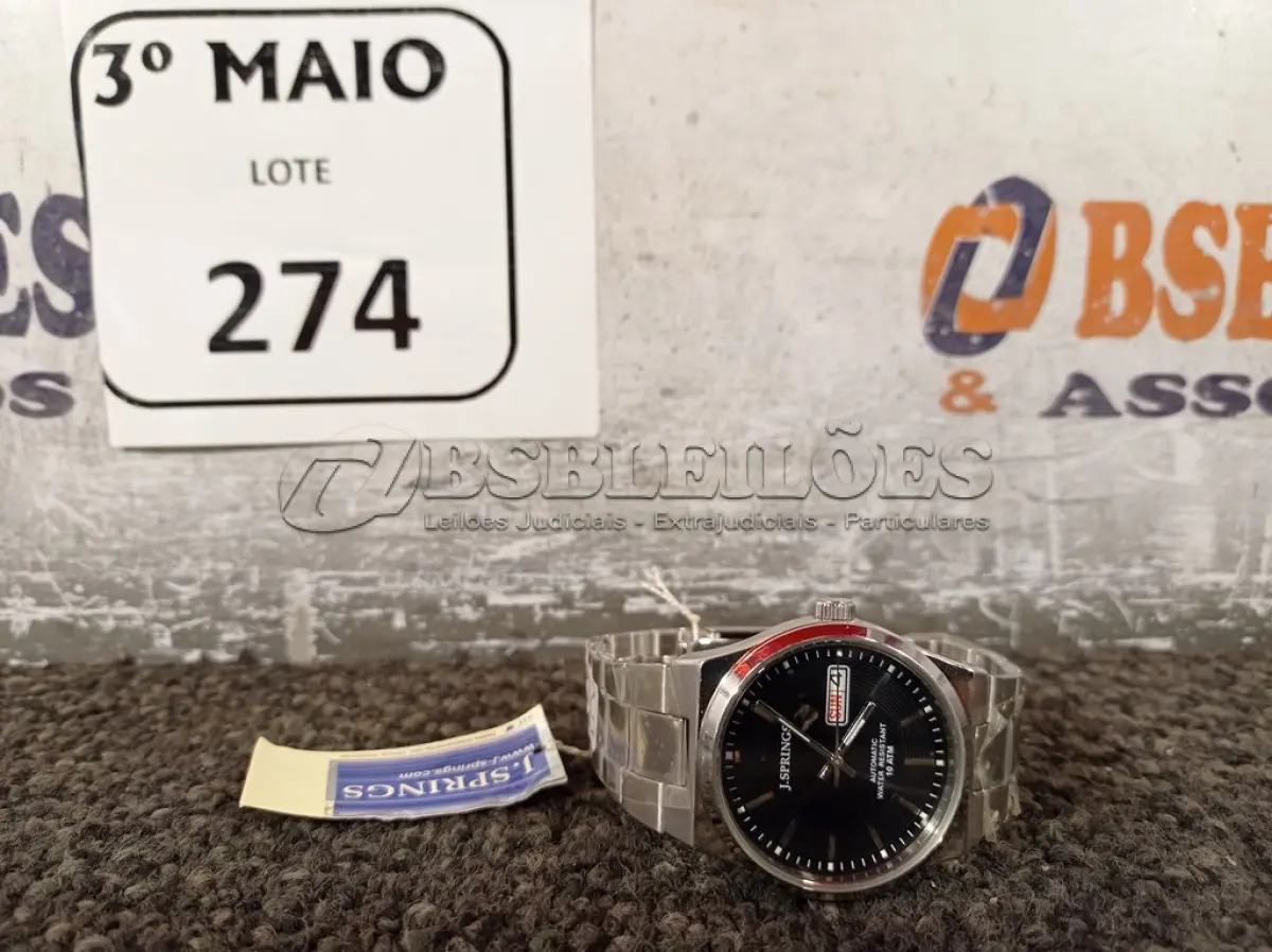 LOTE 274 - 01 RELÓGIO DE PULSO. (NO ESTADO) ATENÇÃO! FAZER A VISITAÇÃO ANTES DE ARREMATAR, NÃO SABEMOS SE FUNCIONA. LEILÃO NÃO TEM GARANTIA E NEM DEVOLUÇÃO, SUJEITO A POSSÍVEIS AVARIAS VISÍVEIS/OCULTAS E/OU AUSÊNCIA DE COMPONENTES.